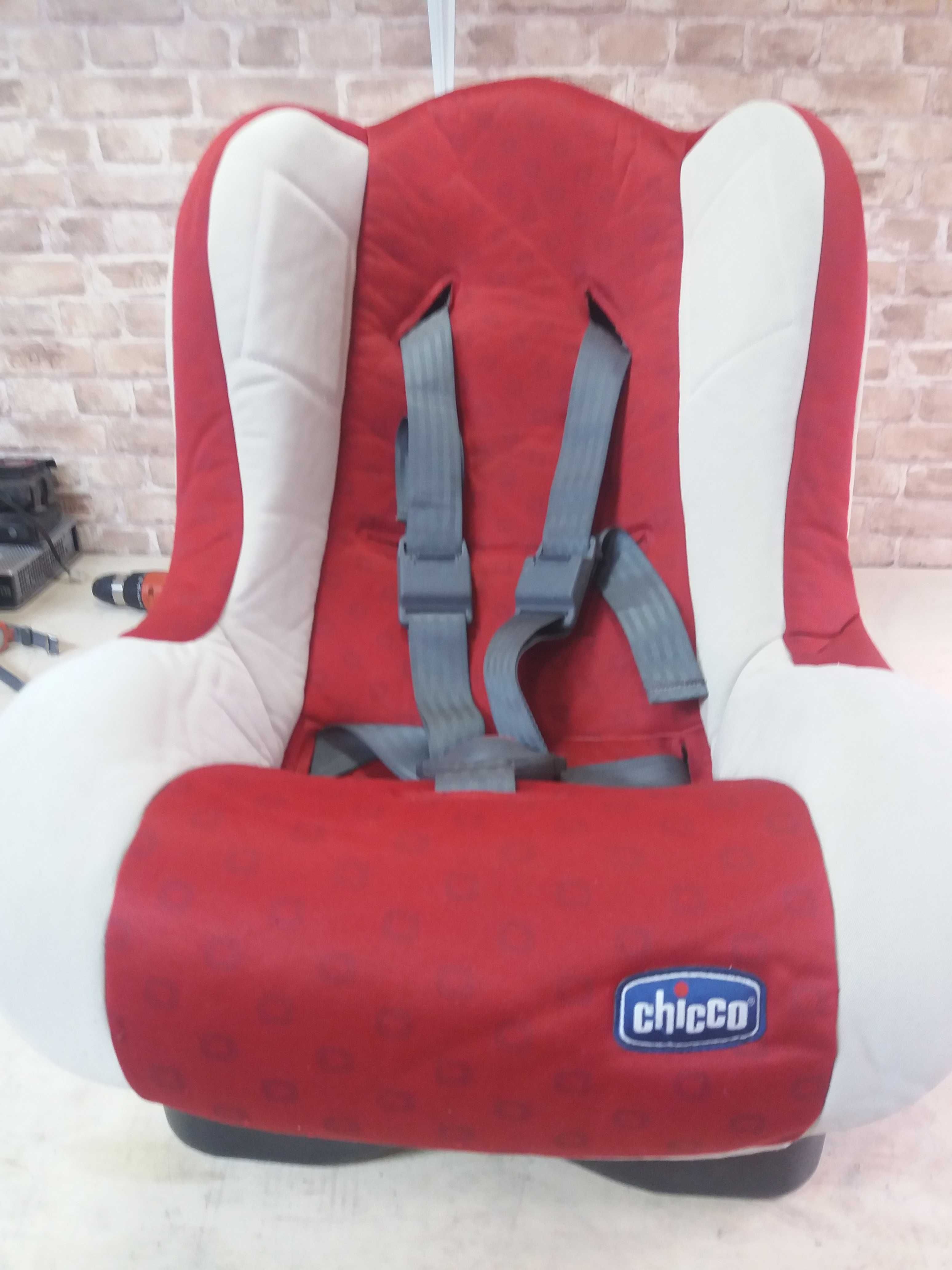 Chicco: Автокресло (0-18 kg) Chicco, Италия