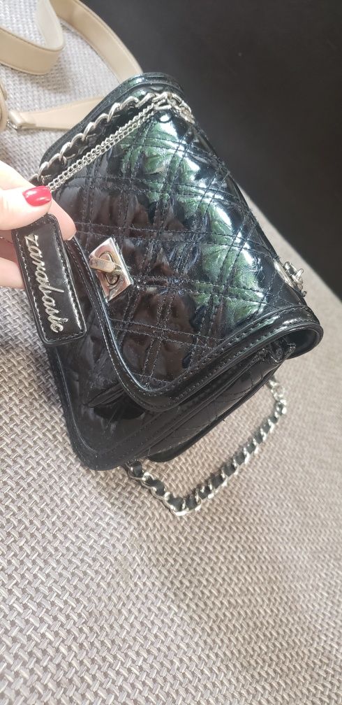 Лаковая сумочка Zara + бежевая минисумка