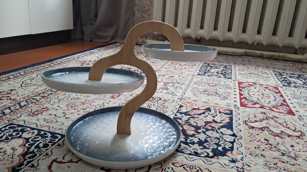 Посуда этажерка.