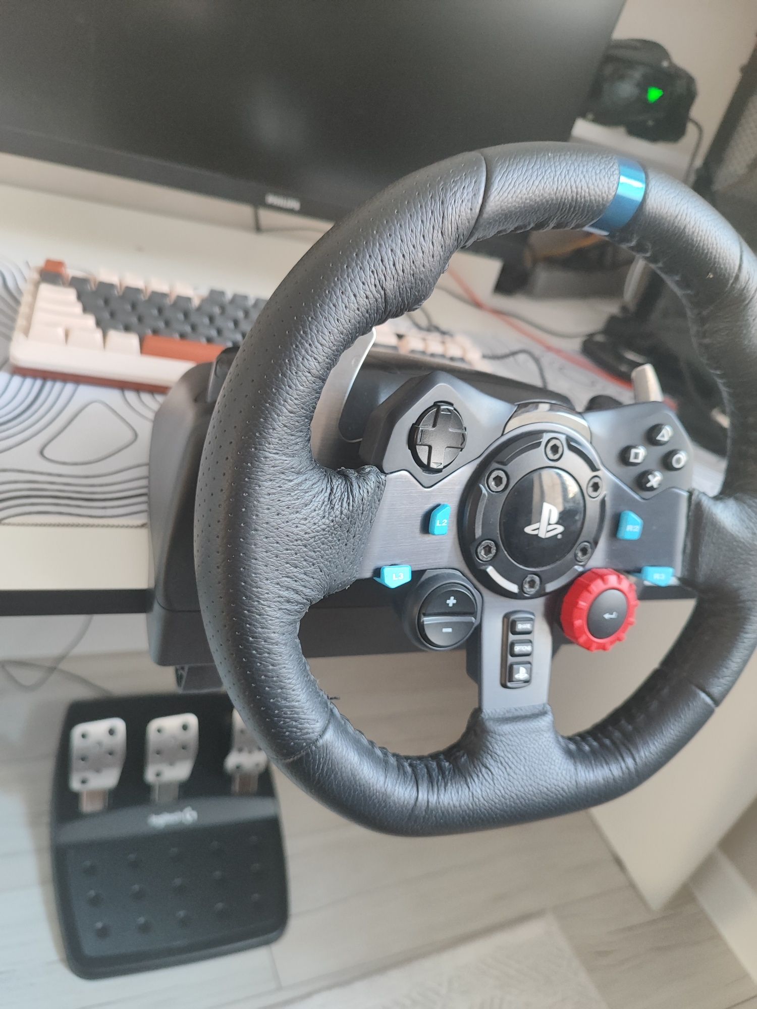 руль Logitech g29