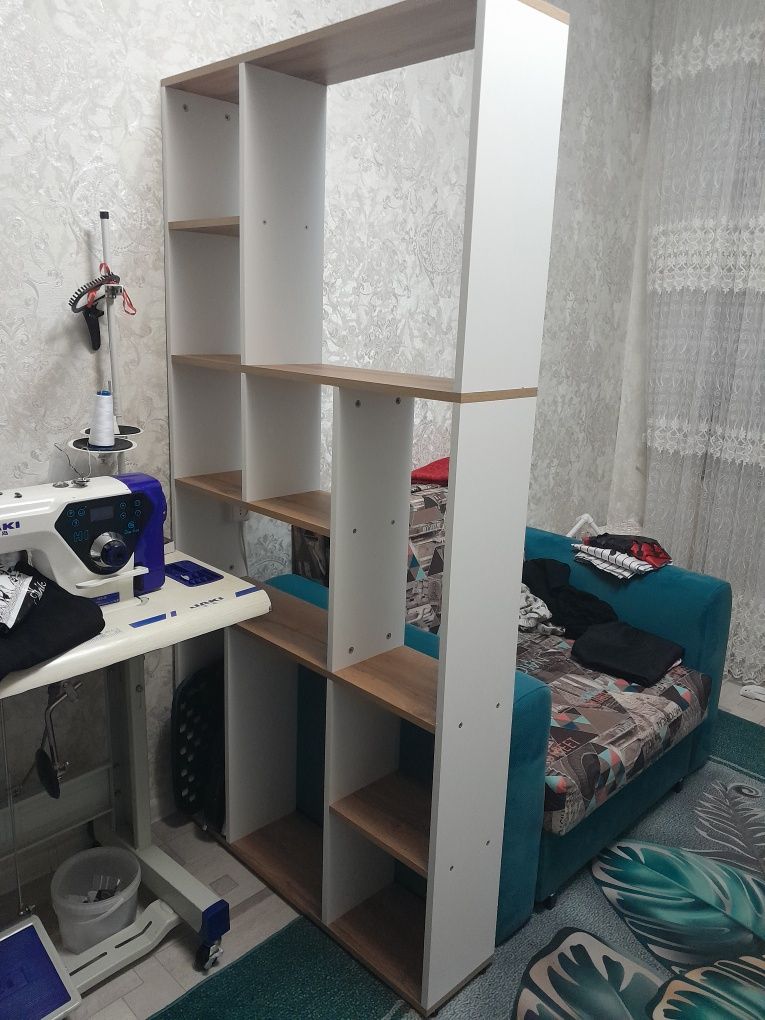 Продам полки почти новые.