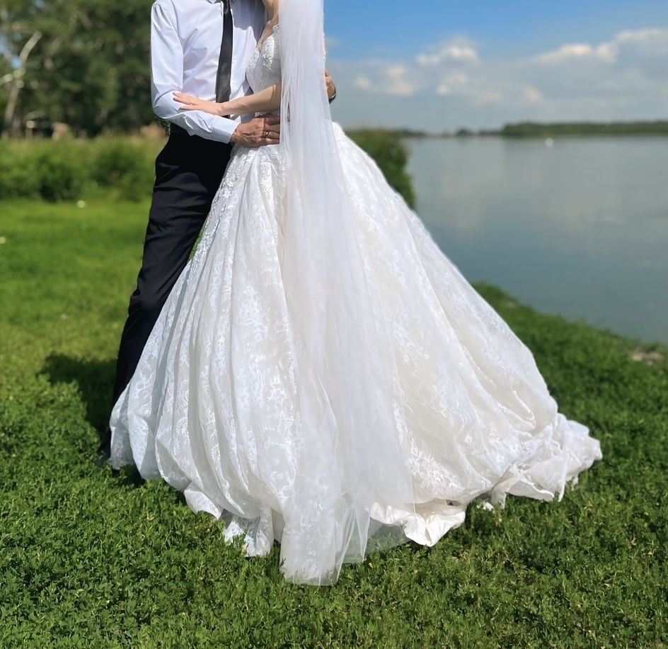 Свадебное платье