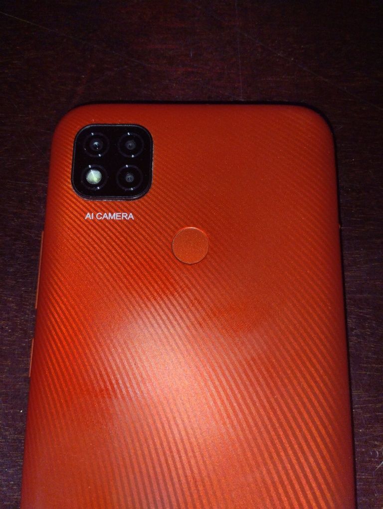 Redmi 9c • 128/4 ОЗУ • красный •