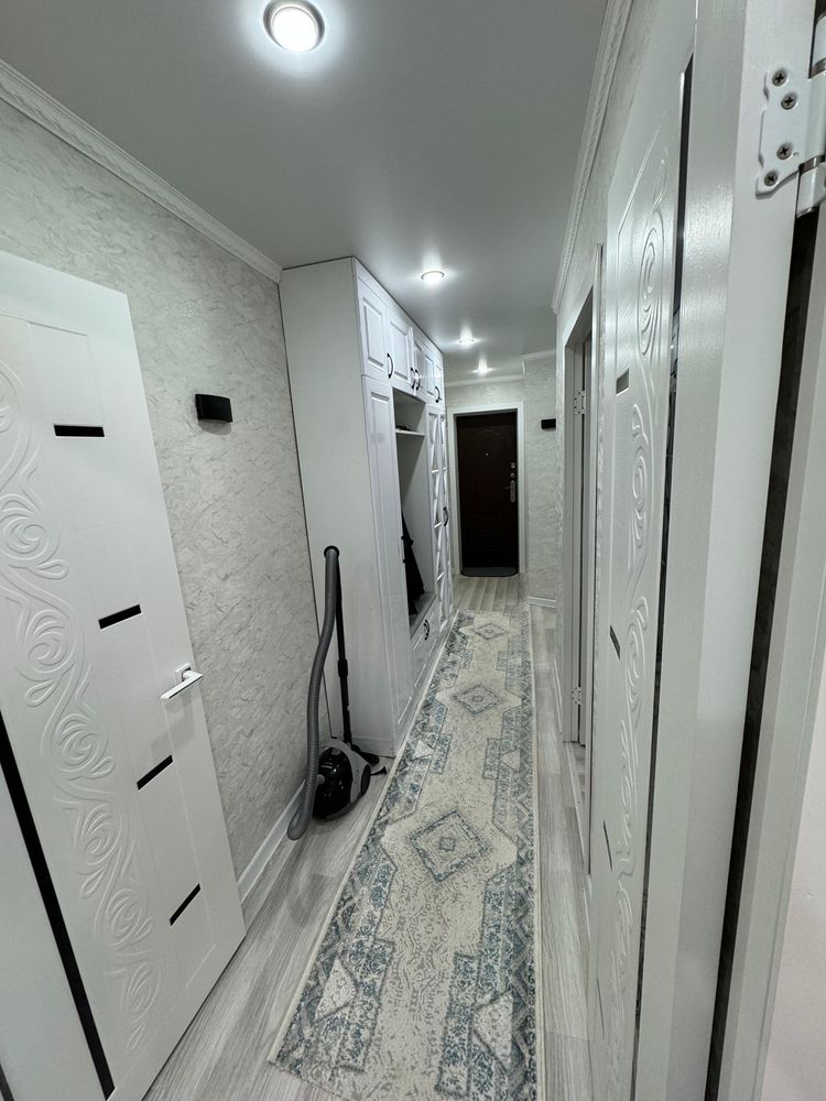 Продам 3-х комн квартиру Абая-100