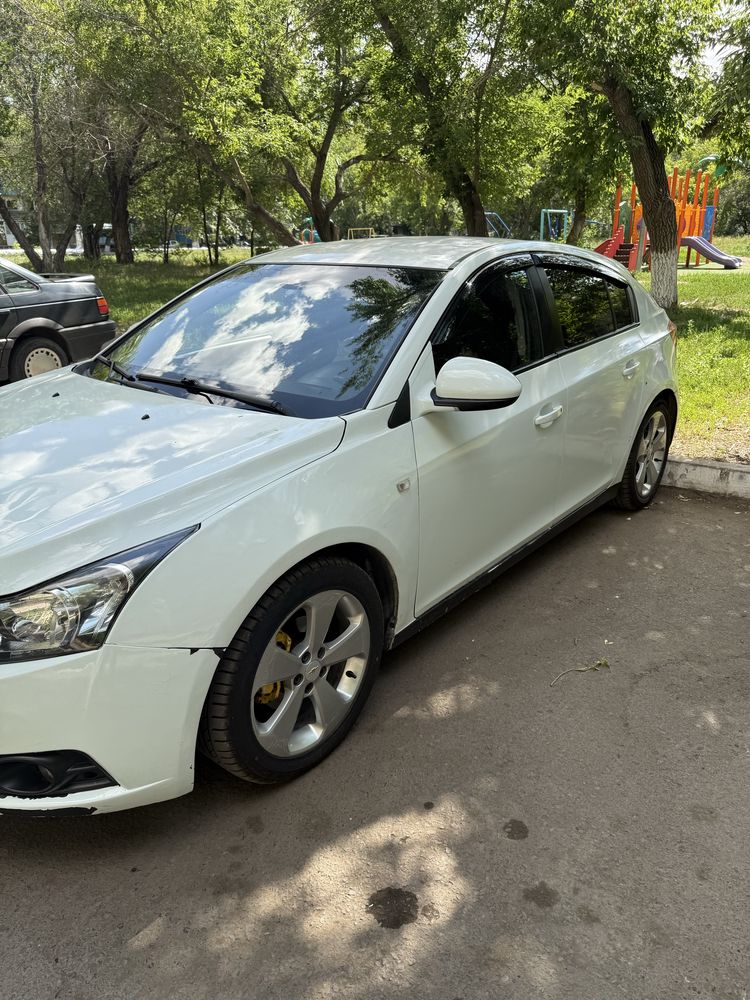 Продам Шевроле Круз