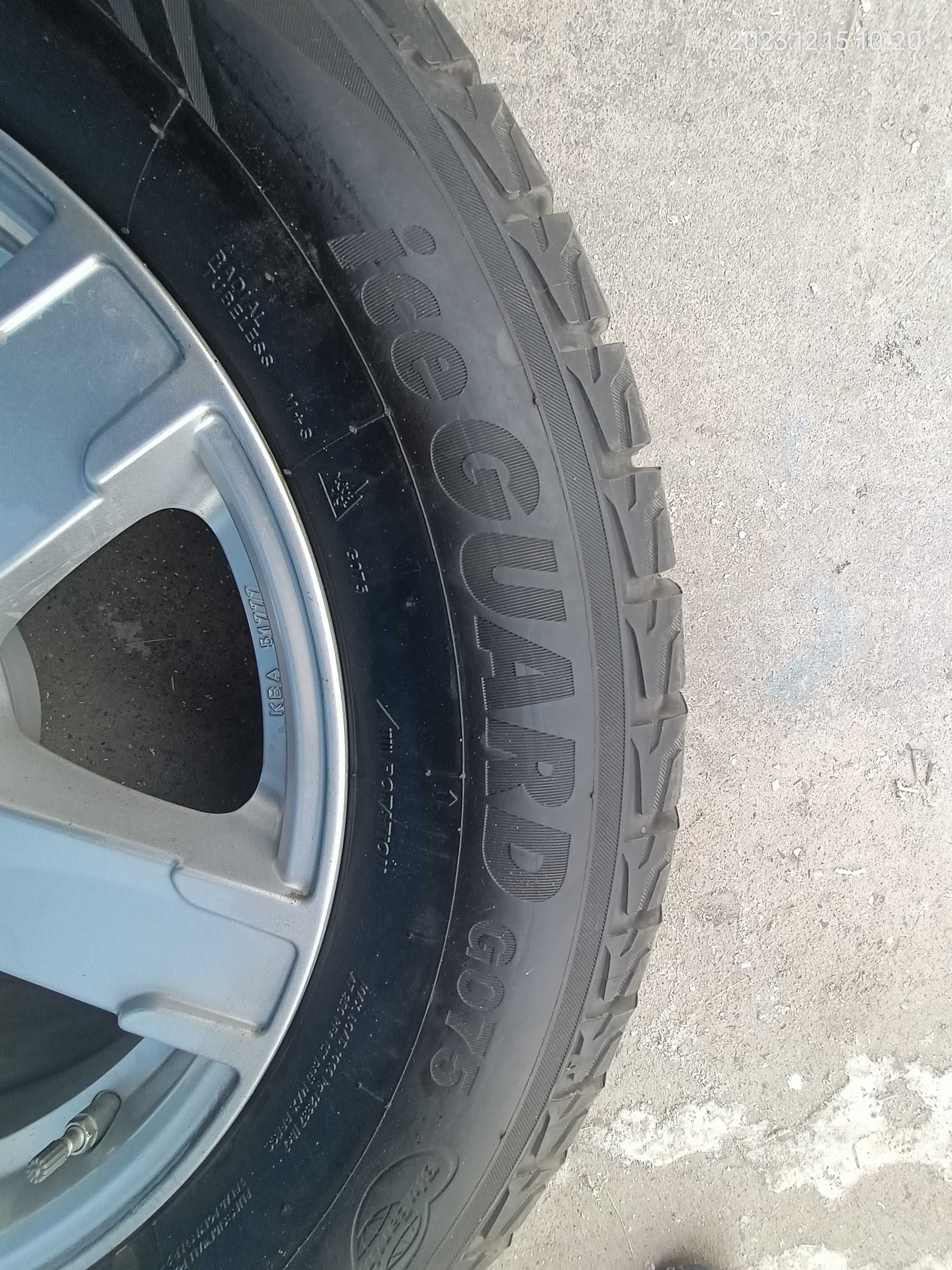Продам зимнюю резину Yokohama с дисками Alutec
