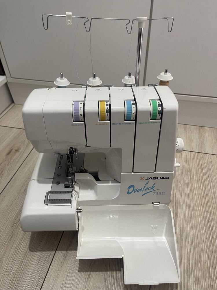 Оверлок Jaguar 735d белый