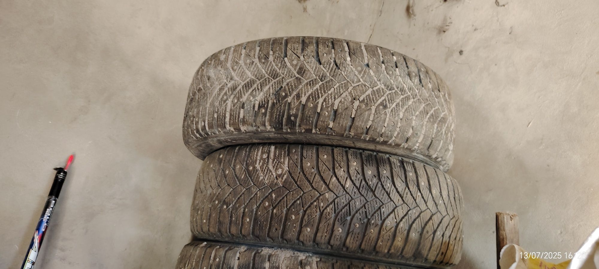 Продам пакришкы бу шиповный