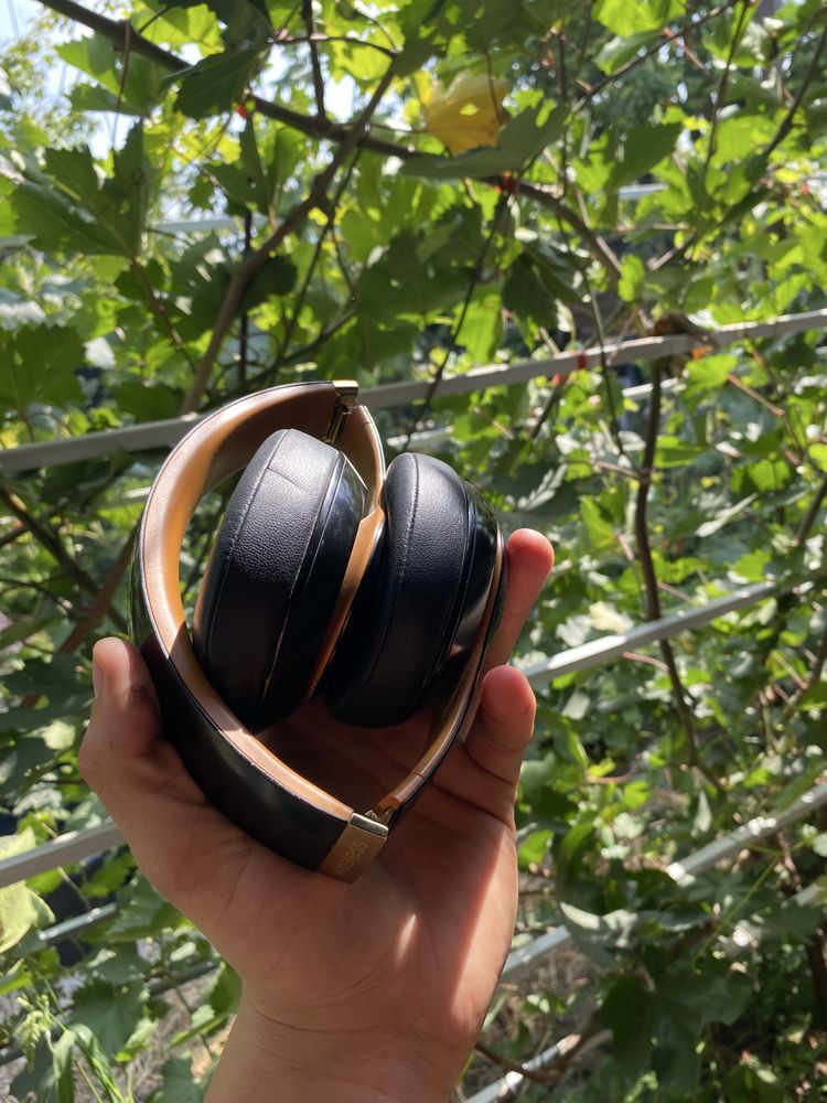 Beats studio 3 с чехлом