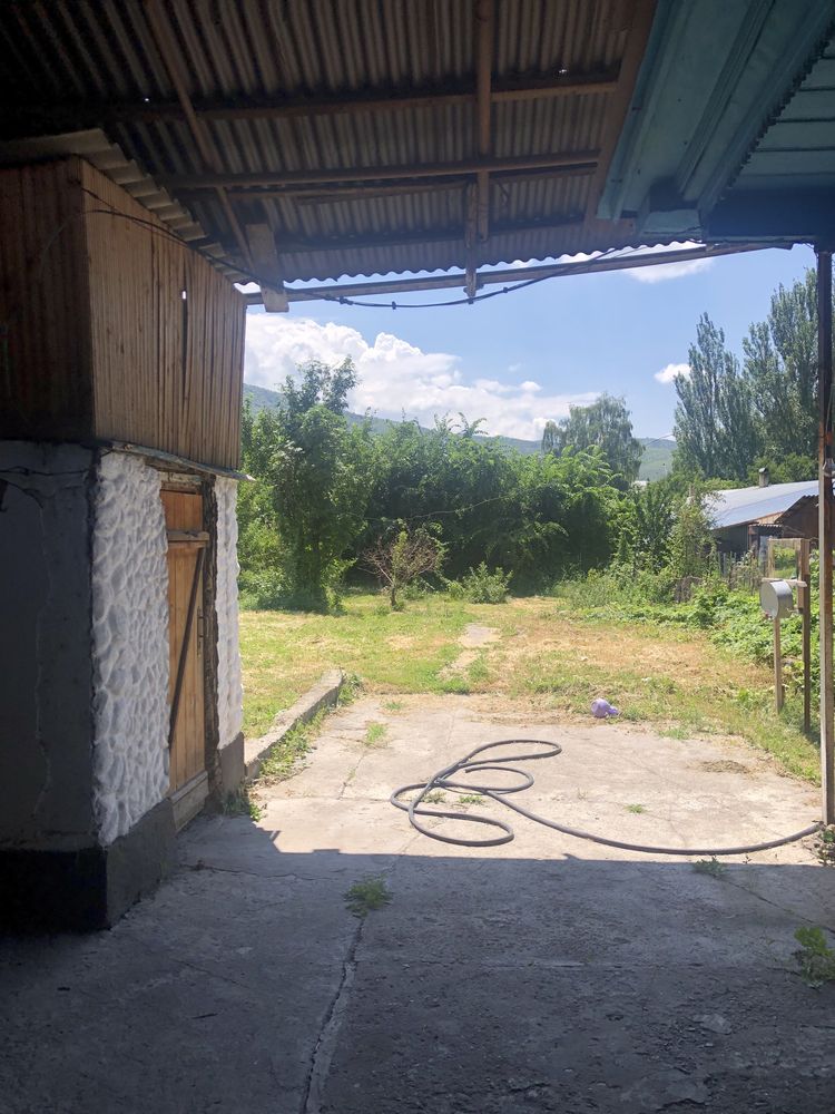 Продам участок в центре г.иссык