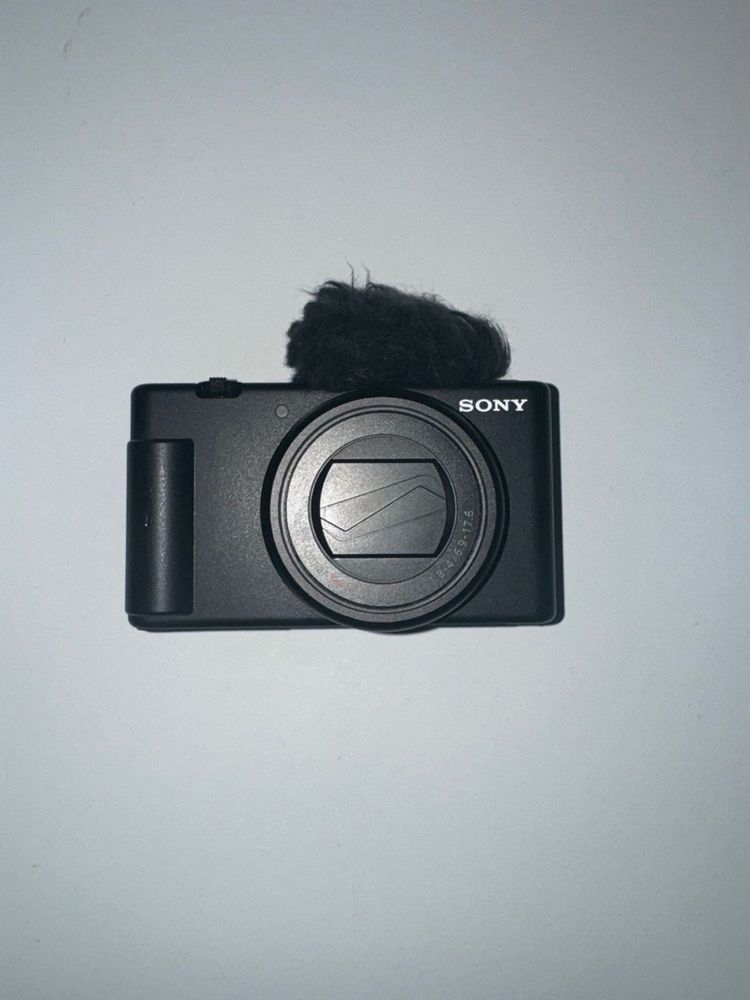 Фотокамера zv-1M2