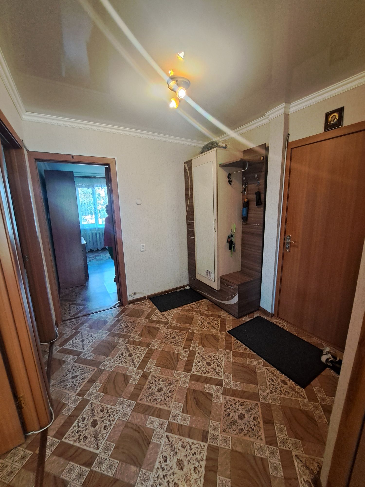 Продаём трехкомнатную квартиру на Горке Дружбы