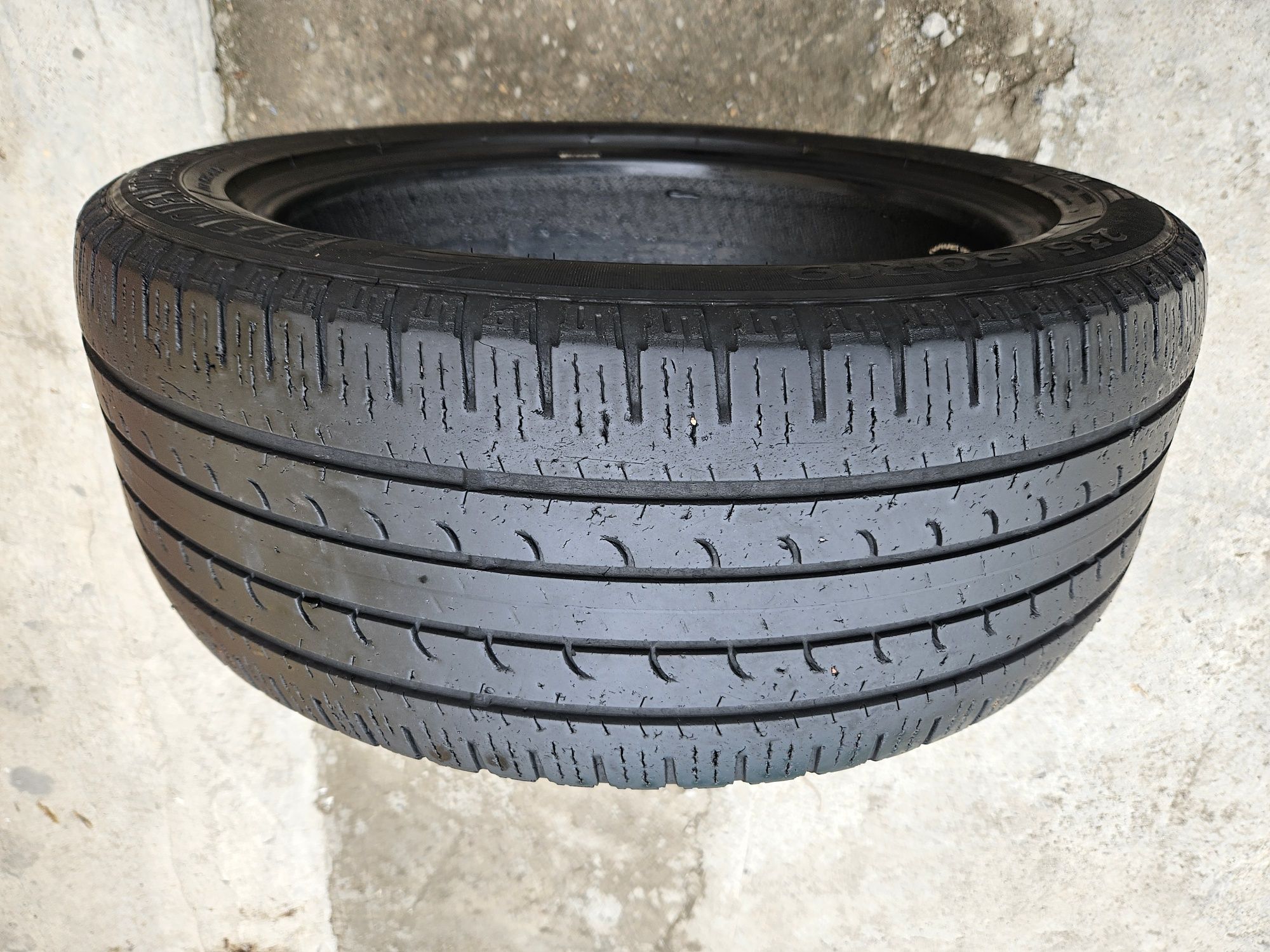 Летняя резина GOOD YEAR EFFICIENTGRIP 235\50\R19