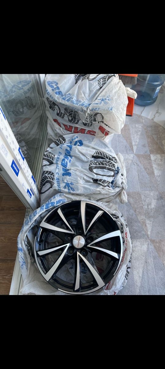 Титановый диски R16
