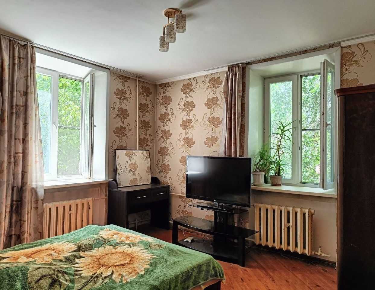3-комнатная квартира, ул. Усть-Каменогорская, 10.
