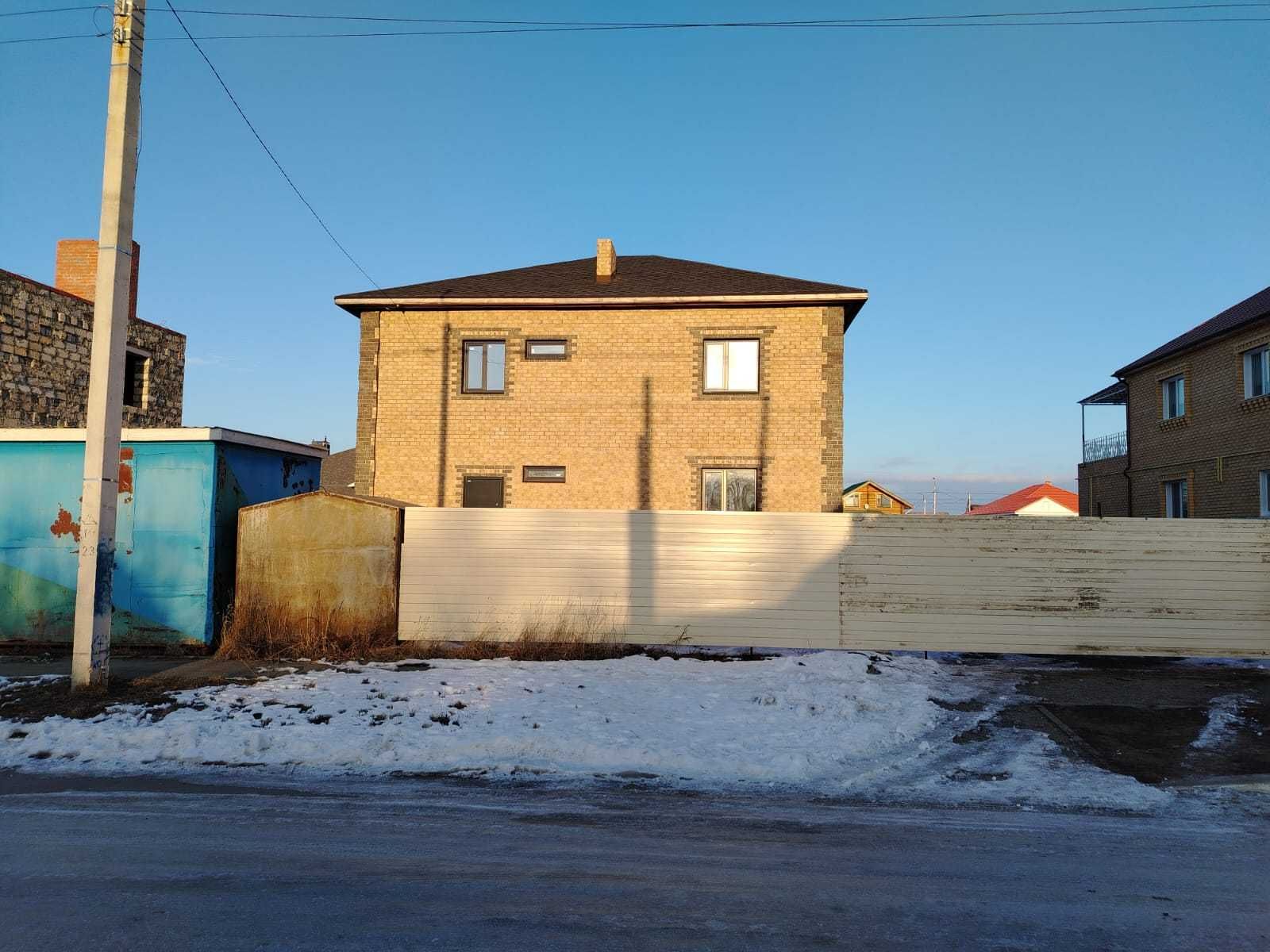 Продам коттедж 3 уровня в п. Мичурина