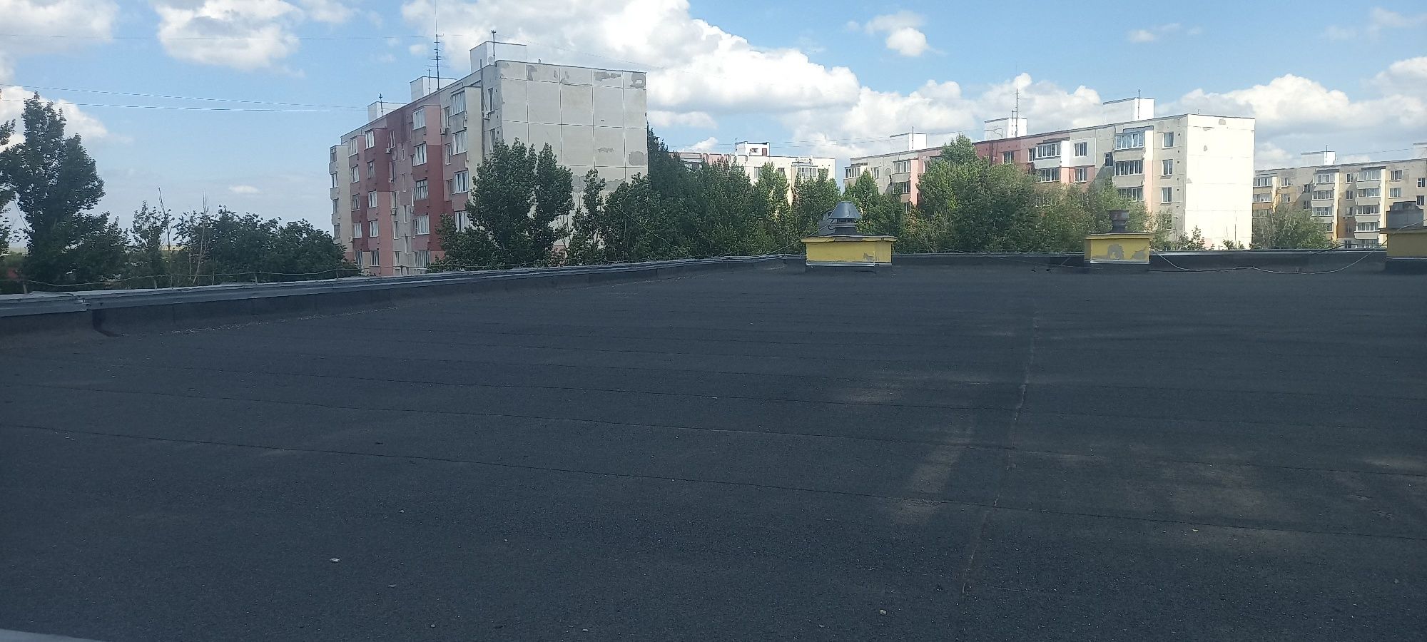 Услуги по ремонту мягкой кровли именно на плоской крыше.гидроизоляция
