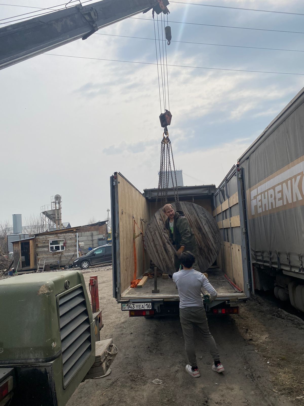 Грузоперевозки на газели!Грузчики.Город меж город.