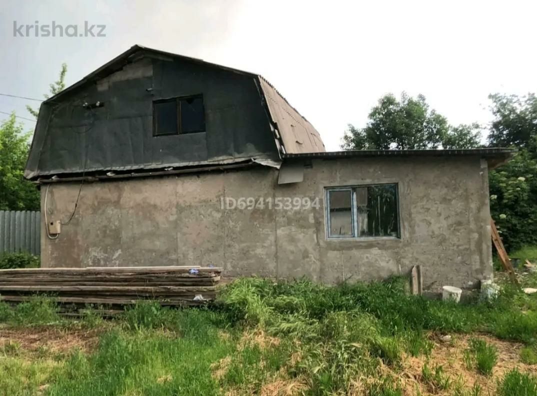 Продам дом в хорошем районе