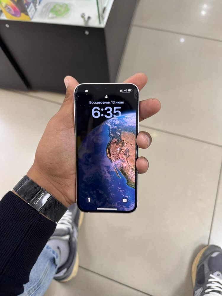 iPhone 13 (128)