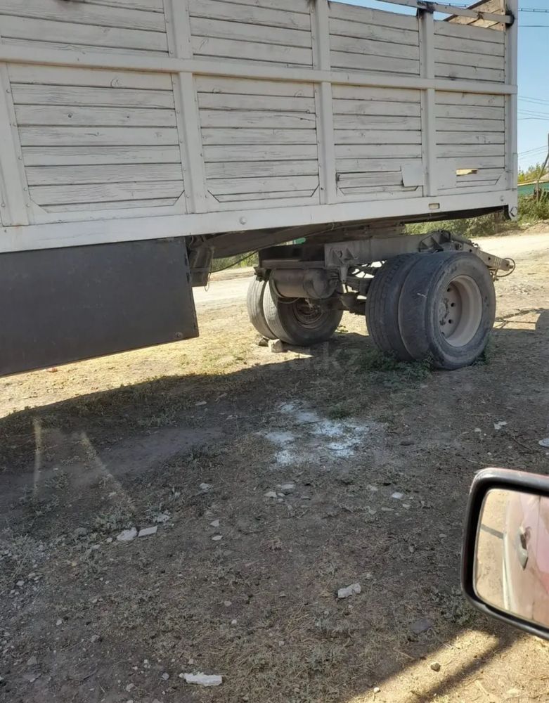 Прицеп трехосный в хорошем состоянии