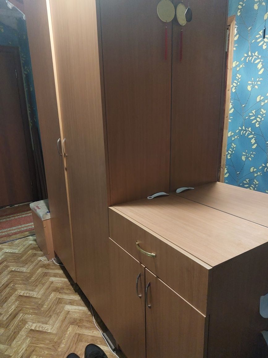 Мебель в прихожую