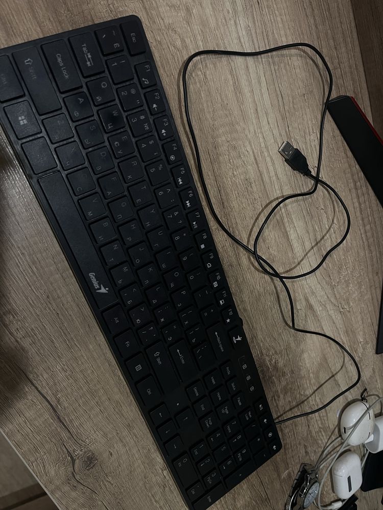 Продам клавиатуру для работы
