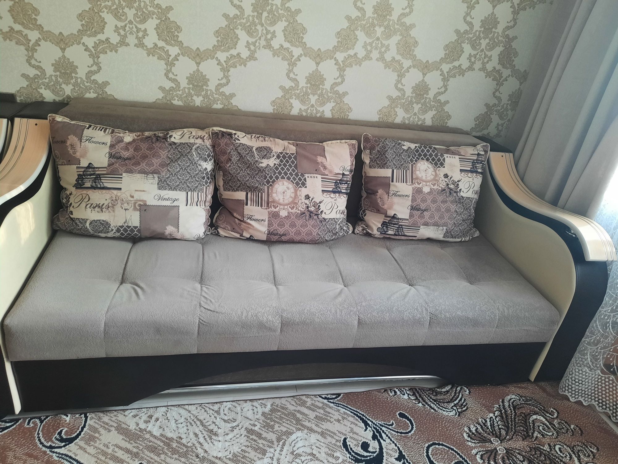 Продам диван и  кресло