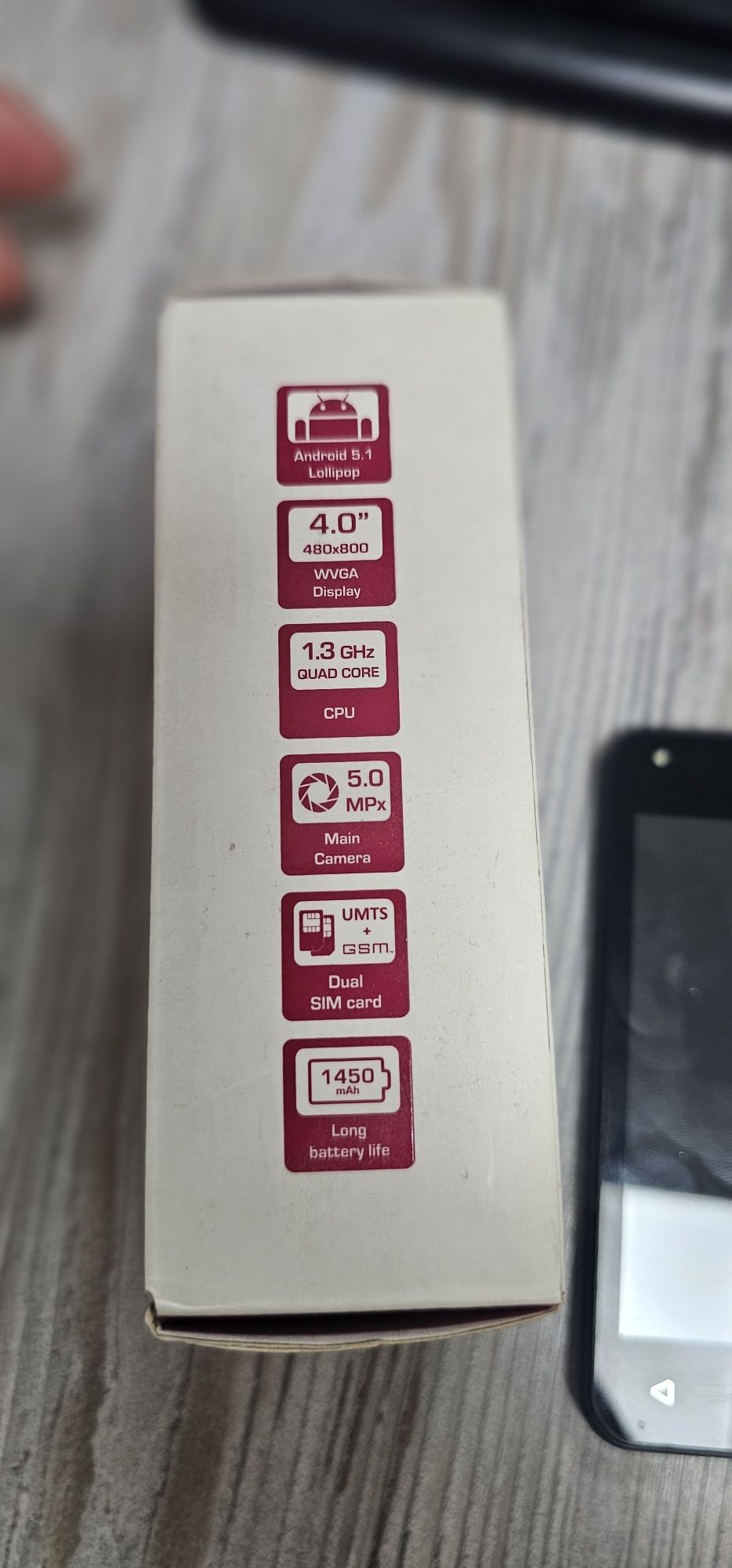 Смартфон Prestigio Wize L3.