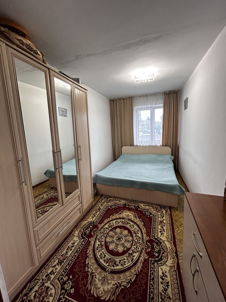 Продам квартиру 4 комнаты
