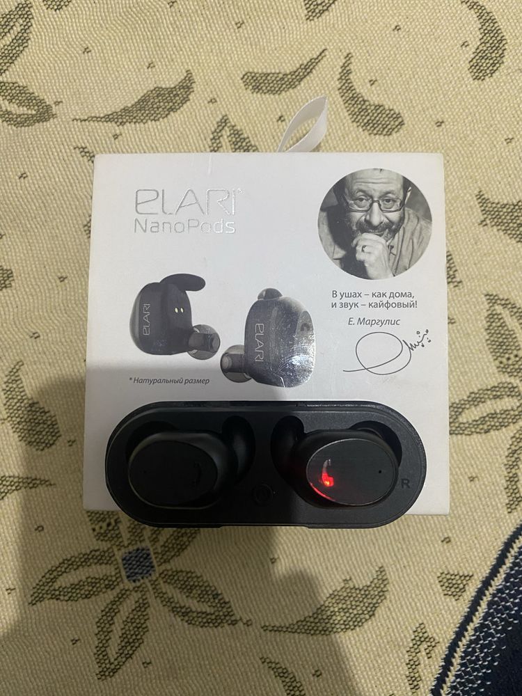 ELARI наушник