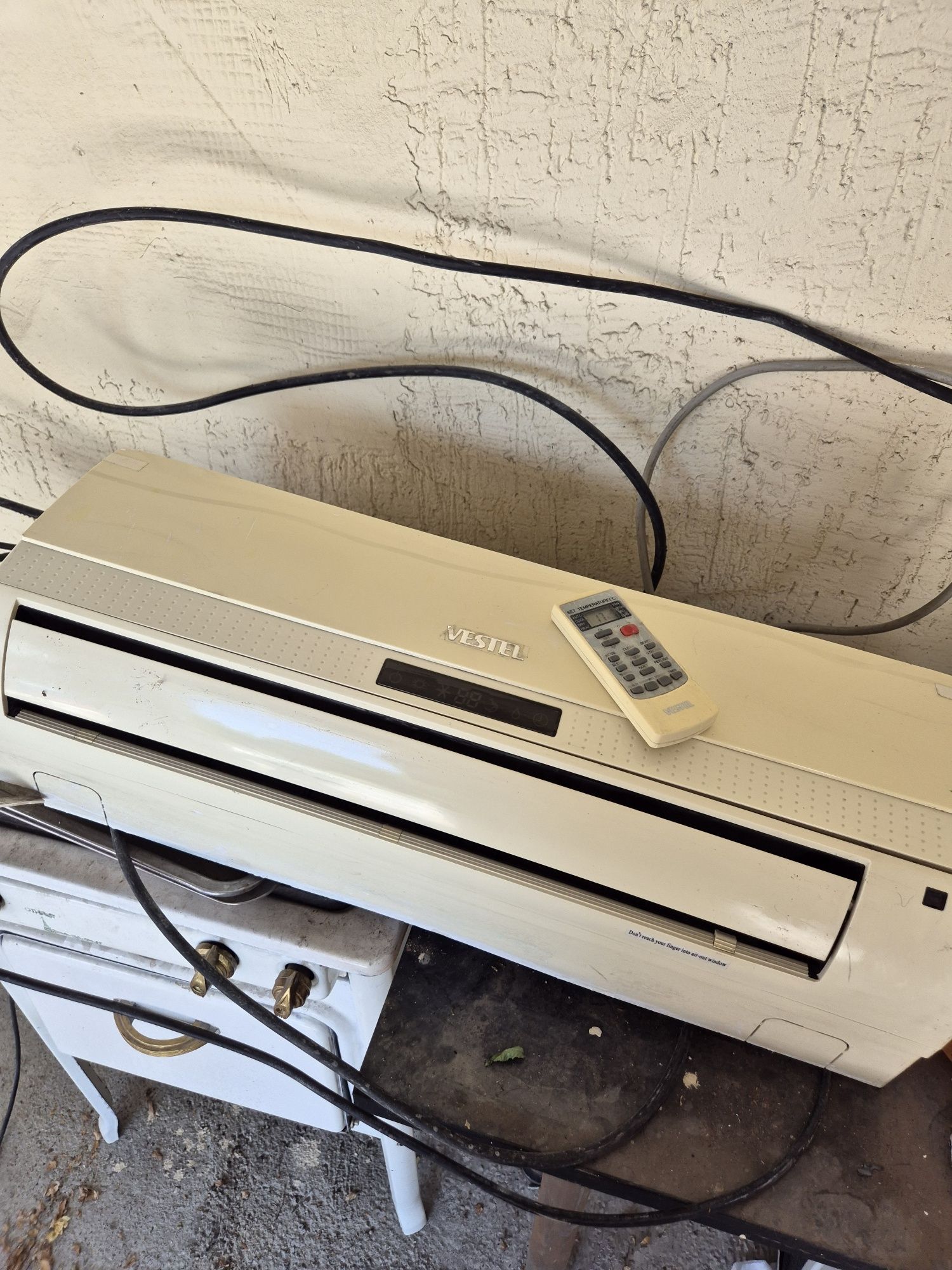 продам кондиционер Vestel 12