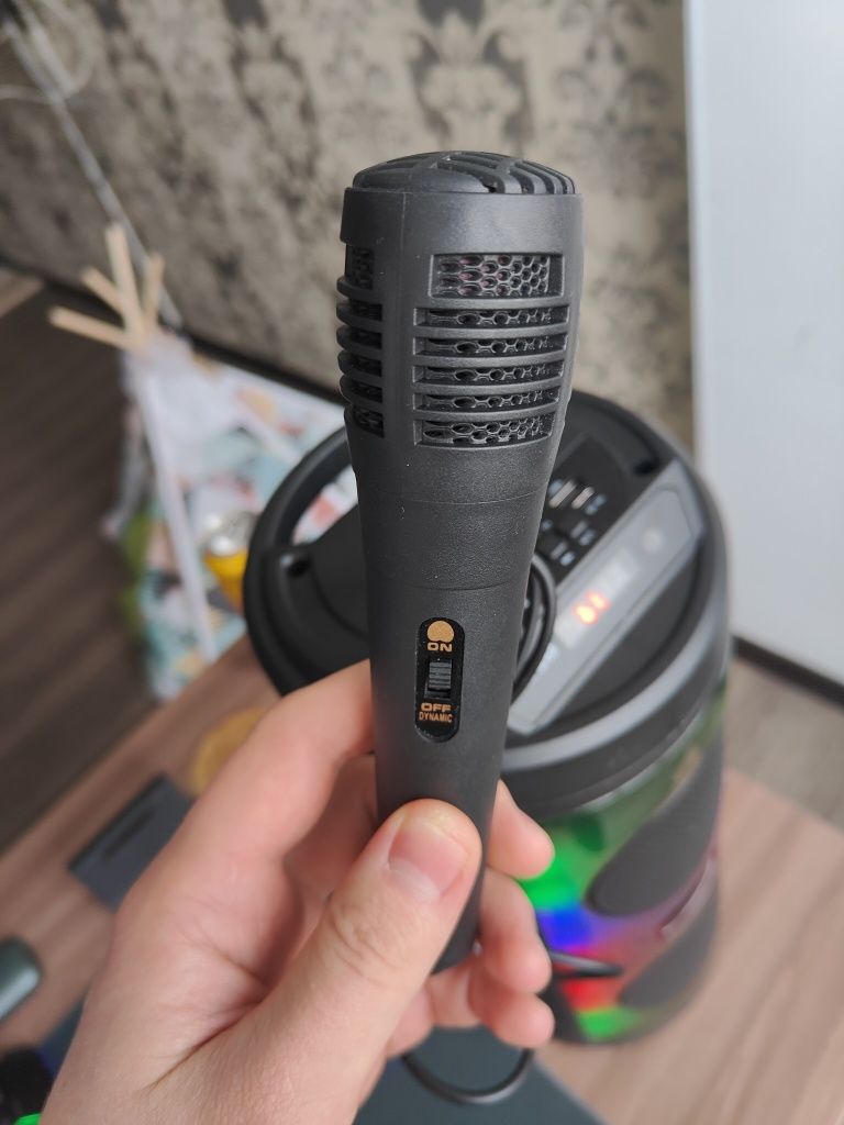 Портативная Bluetooth колонка (с микрофоном)