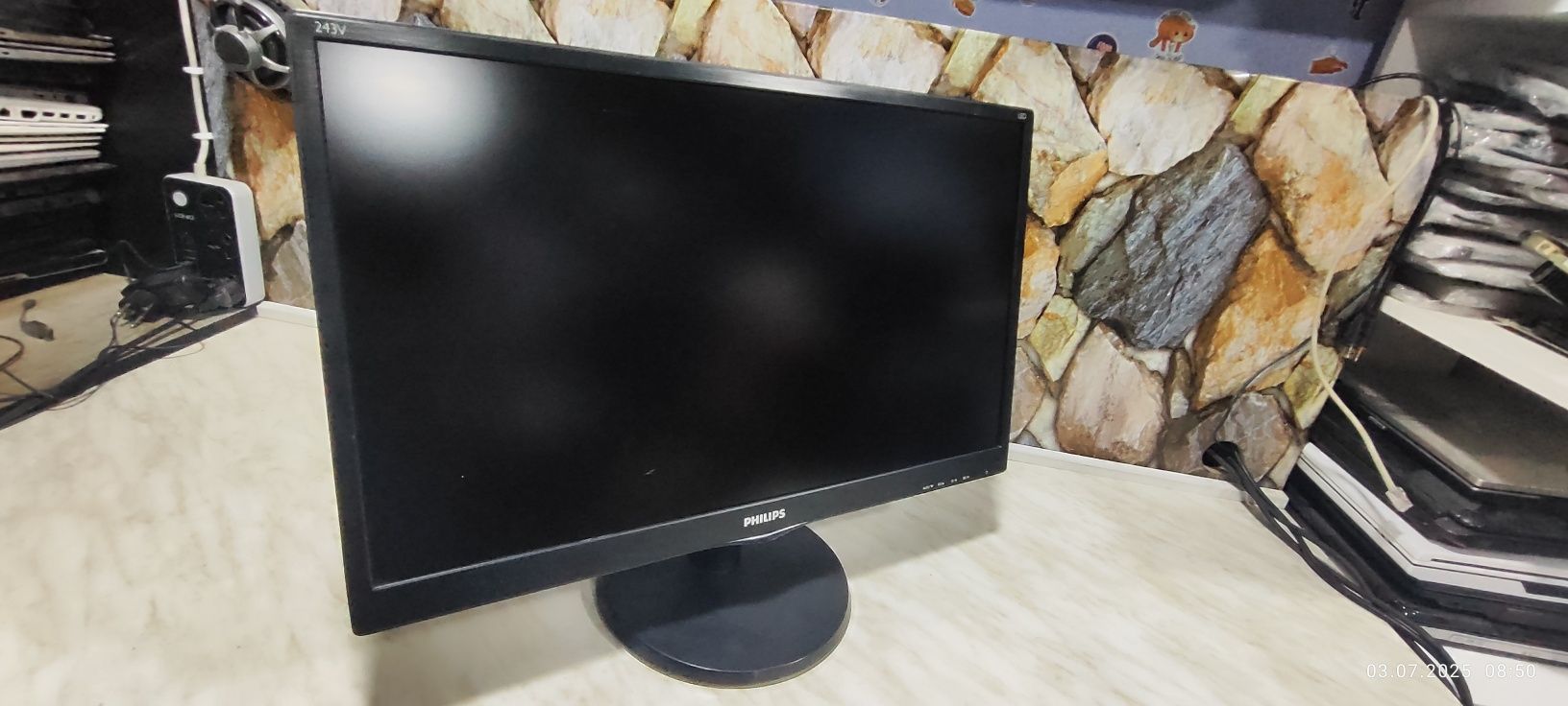 Монитор Phillips 24" FullHD