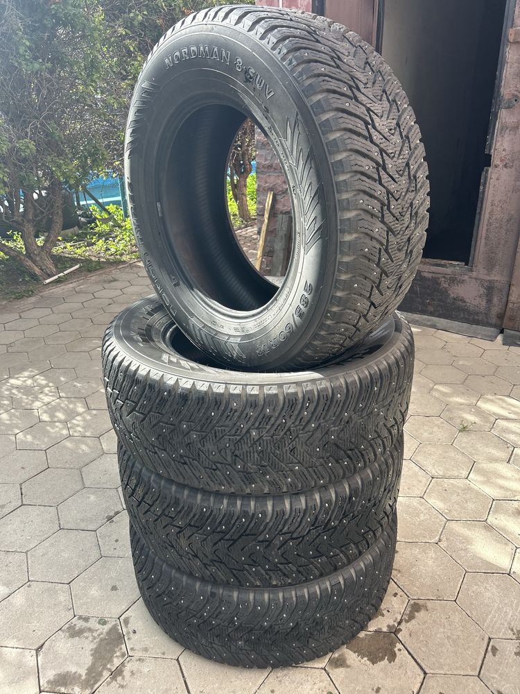 Продаю зимнию резину 285/60/R18