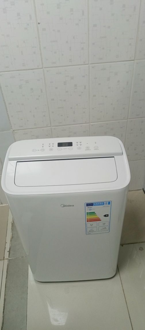 Кондиционер продам новая