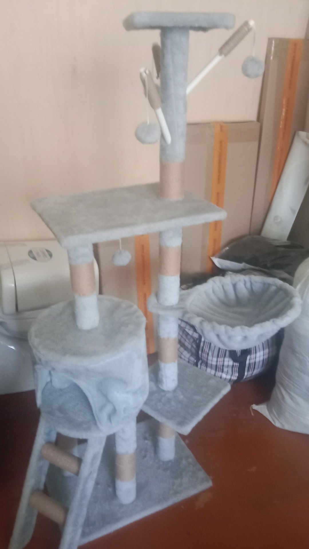 Игровой уголок для кошек