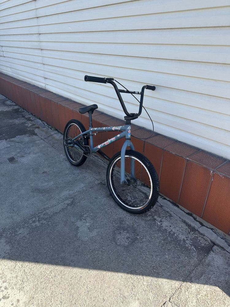 Продам велосипед BMX