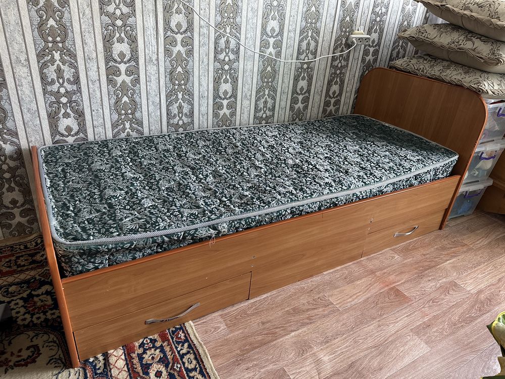 Продам кровать 40 000