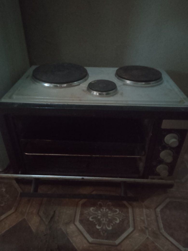 Продам электропеч рабочая