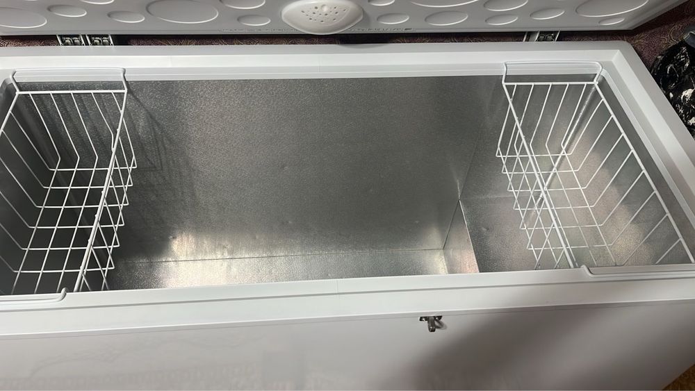 Продам морозильную камеру