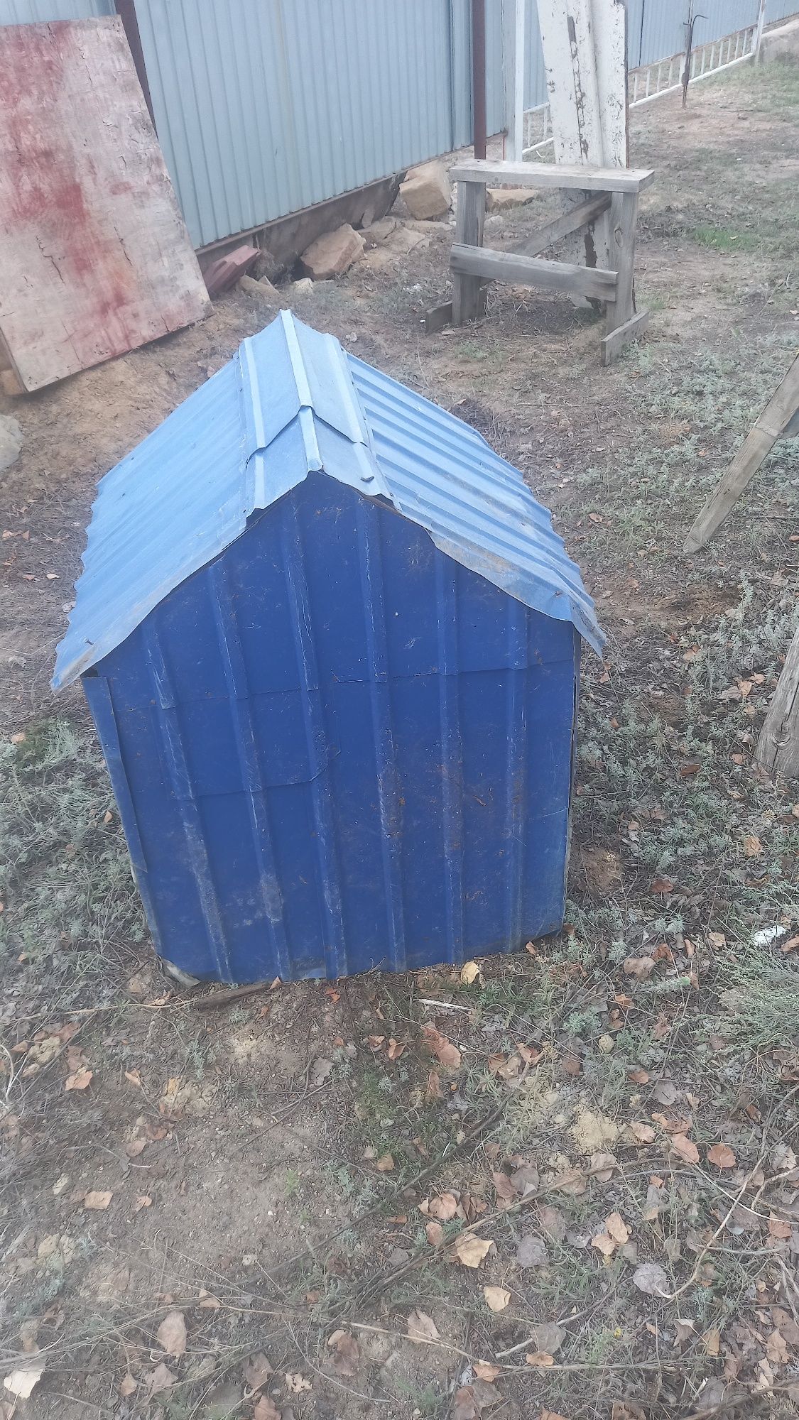 Будка для домашнего питомца.