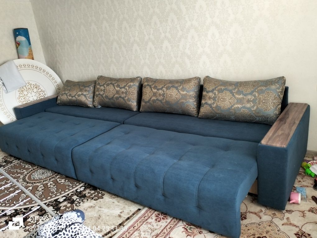 Продам большой диван