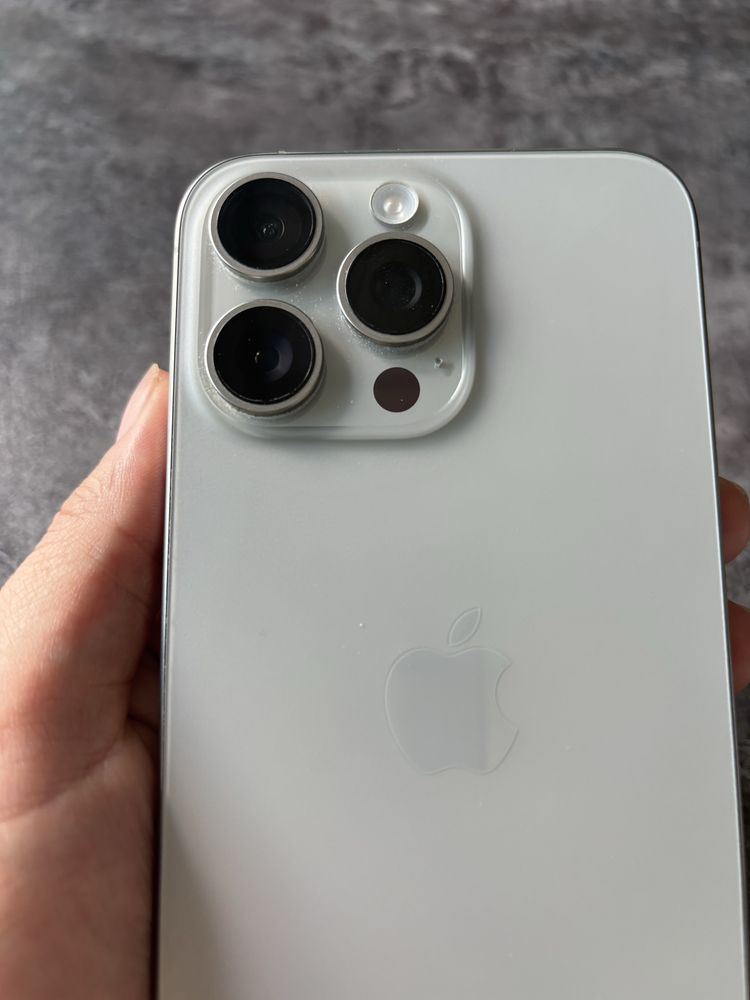 IPHONE 15 PRO MAX продаю в идеальном состоянии