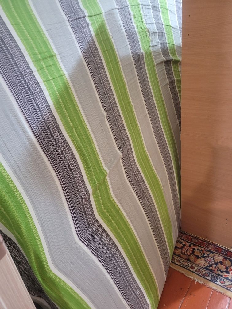 Продам 2х спальную кровать и 2 тумбочки