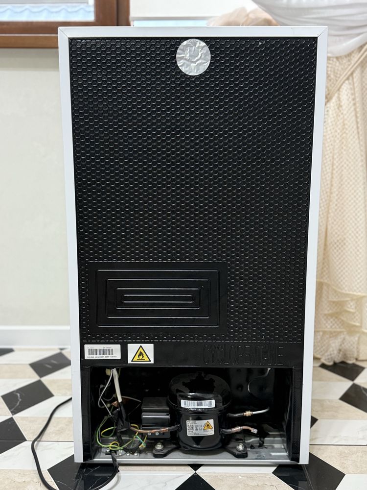 Холодильник DAUSHER