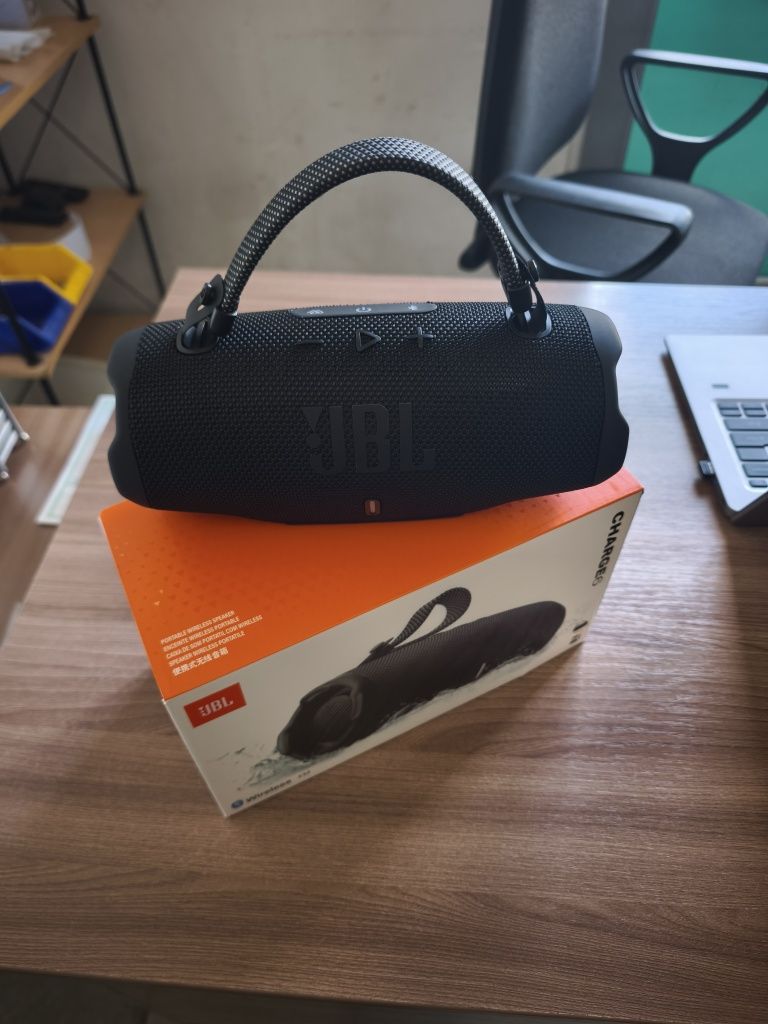 JBL Charge 6 продам