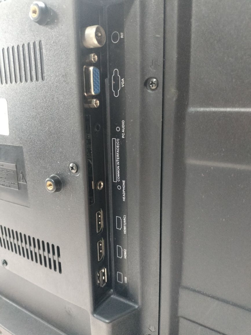 Продам ТВ Haier LE32B8000TT