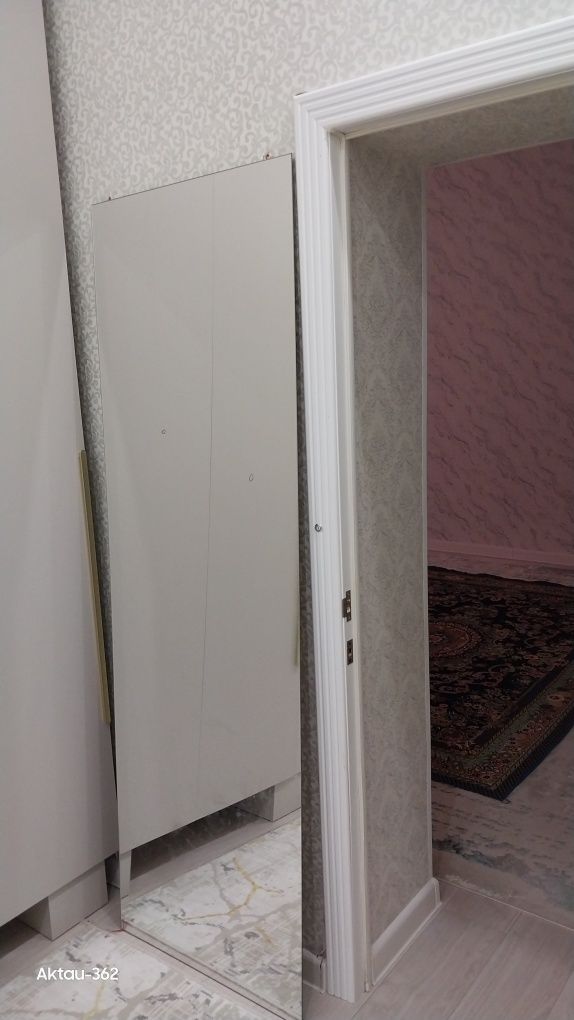 Зеркало продаётся в отличном состоянии не сломанный не треснутый