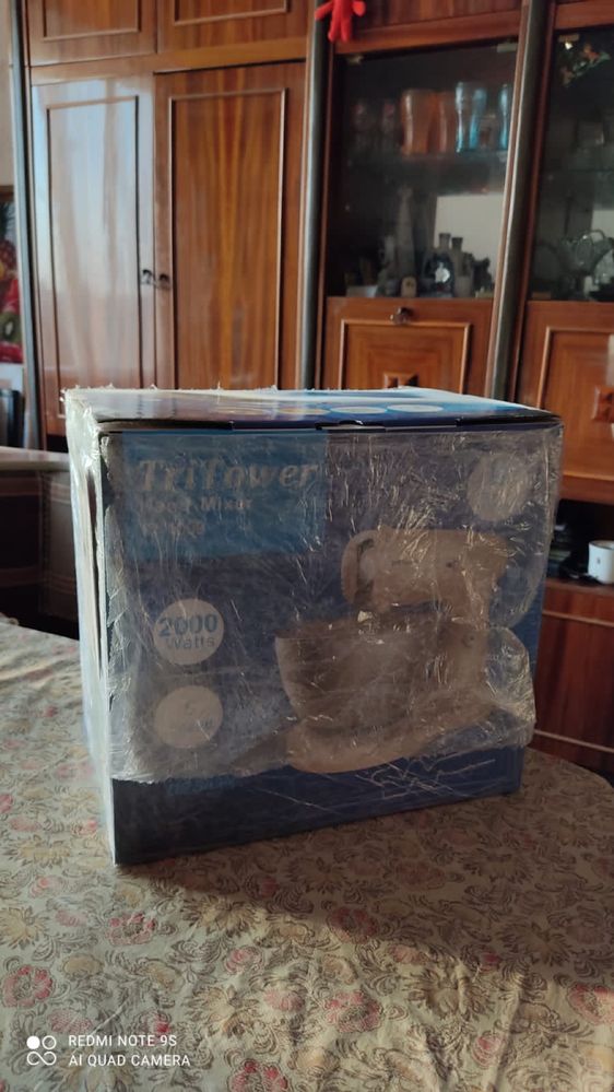 Продам миксер TriTower TT-1009
